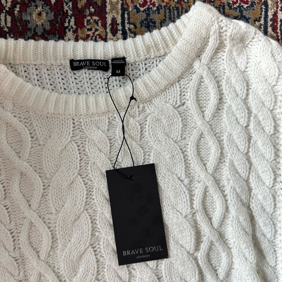 Bnwt, cable knit sweater - Picture 2 of 6
